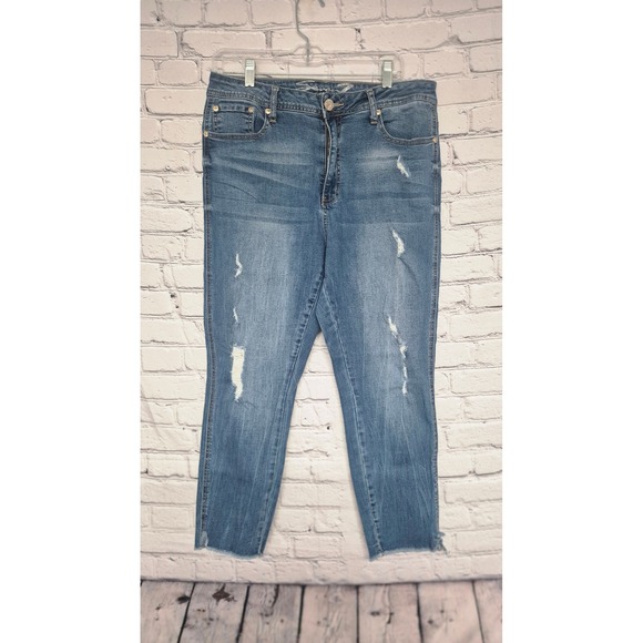 Seven7 Distressed Skinny Jeans Size 14 Medium Wash Stretch Denim - Picture 2 of 15